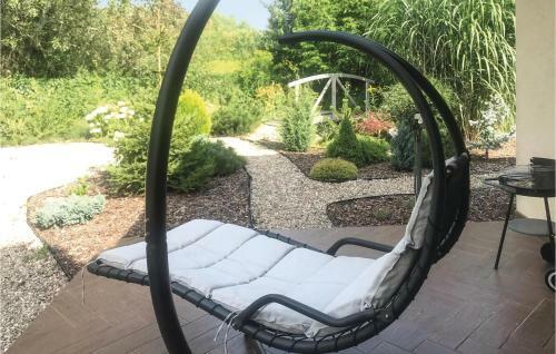 Three-bedroom Holiday Home In Kobylanka