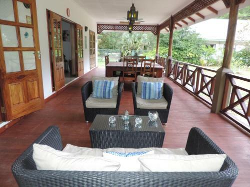 Hostal Paodise Guesthouse