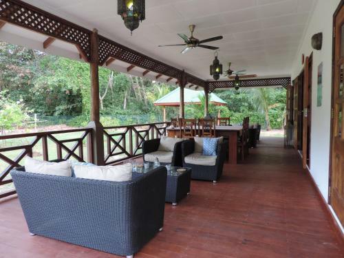 Hostal Paodise Guesthouse