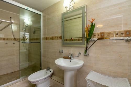 Hostal Janes' Serenity Guesthouse
