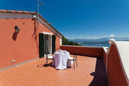Villa Bellosguardo Apartments