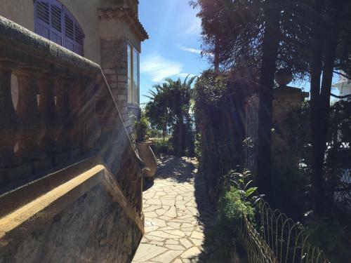 Bed & Breakfast Villa Tricia Cannes