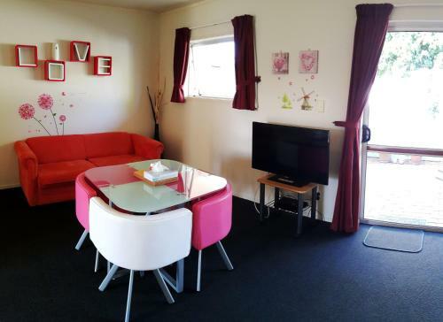 Ann's Volcanic Rotorua Motel And Serviced Apartments