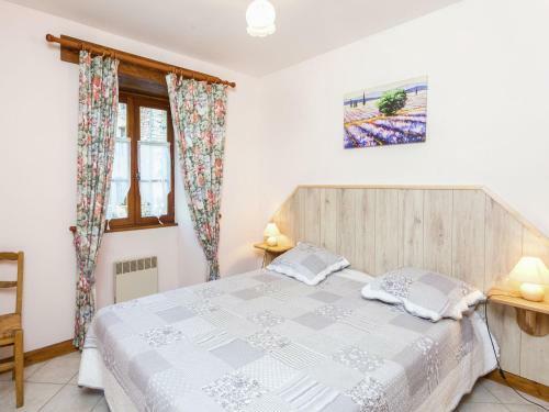 Charming Holiday Home In Prats-du-perigord With Pool