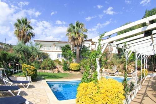 Les Cabanyes Villa Sleeps 6 Pool Wifi