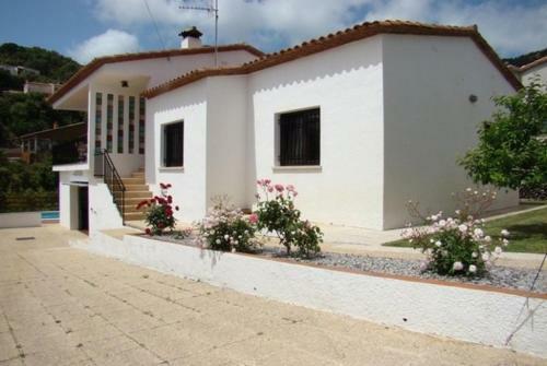 Les Cabanyes Villa Sleeps 6 Pool Wifi