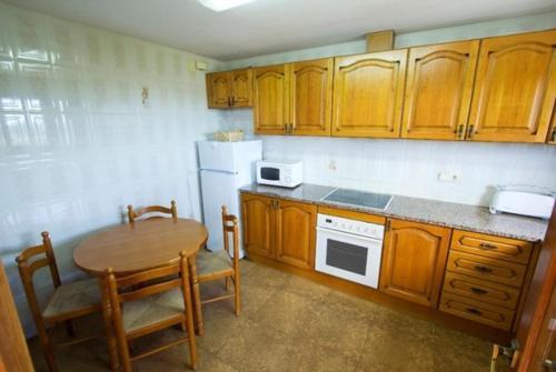 Les Cabanyes Villa Sleeps 8 Pool Wifi