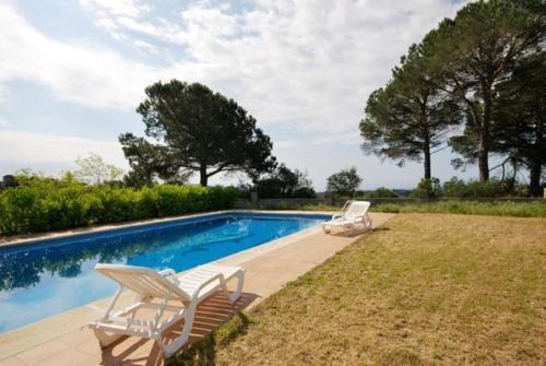 Caules Villa Sleeps 8 Pool Wifi