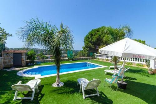 Caules Villa Sleeps 10 Pool Wifi