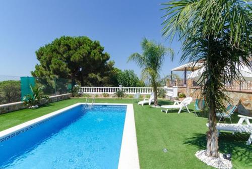 Caules Villa Sleeps 10 Pool Wifi