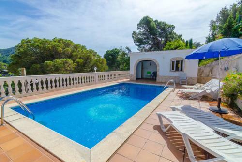 Lloret De Mar Villa Sleeps 6 Pool Wifi