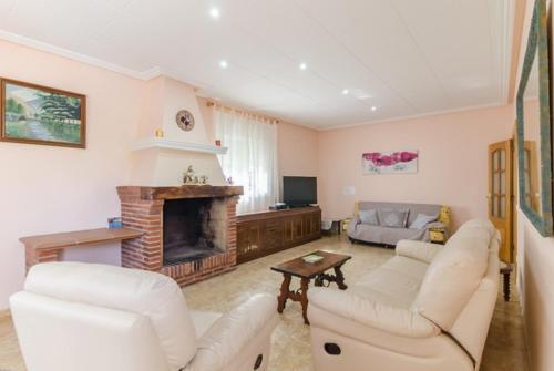 Lloret De Mar Villa Sleeps 12 Pool Wifi