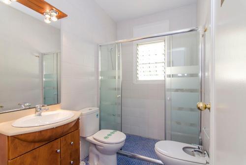 Lloret De Mar Villa Sleeps 6 Pool Wifi
