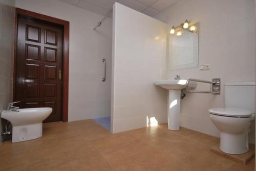 Lloret De Mar Villa Sleeps 18 Pool Wifi