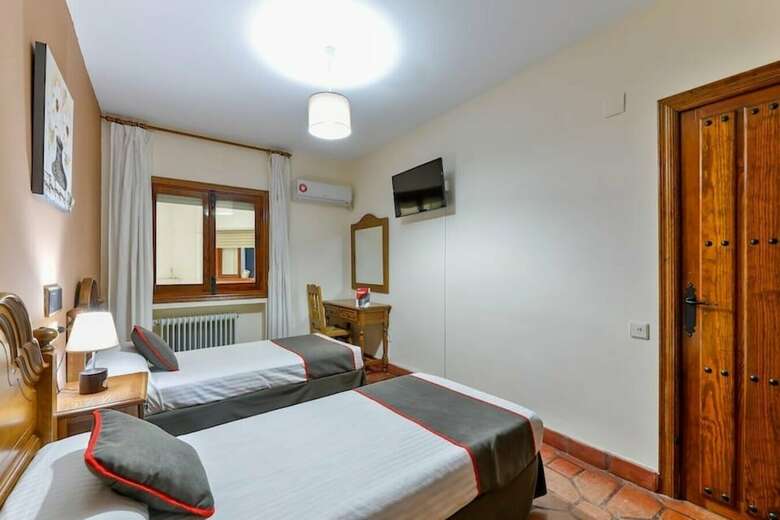 Hostal Alfonso XI