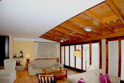 Les Cabanyes Villa Sleeps 12 Pool Wifi