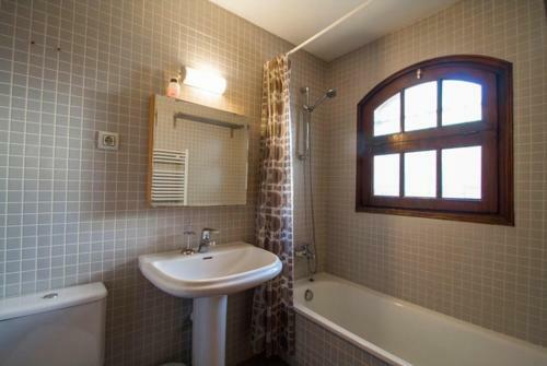 Sant Antoni De Calonge Villa Sleeps 8 Pool Wifi