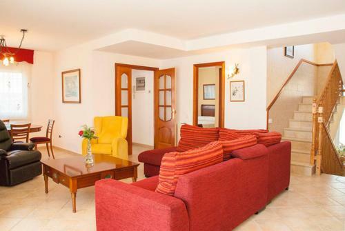Segur De Calafell Villa Sleeps 14 Pool Wifi