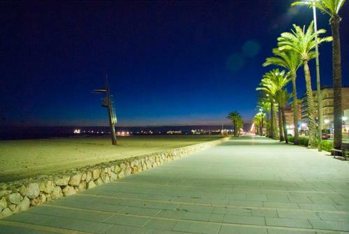 Segur De Calafell Villa Sleeps 14 Pool Wifi