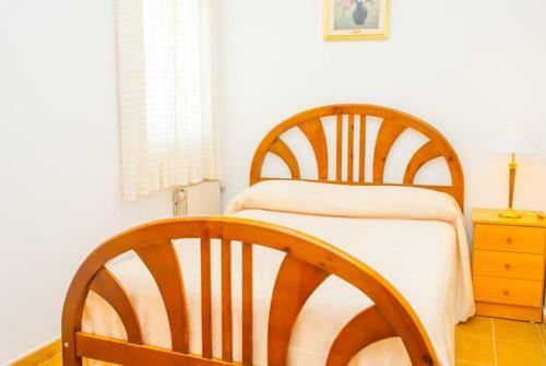 Segur De Calafell Villa Sleeps 8 Pool