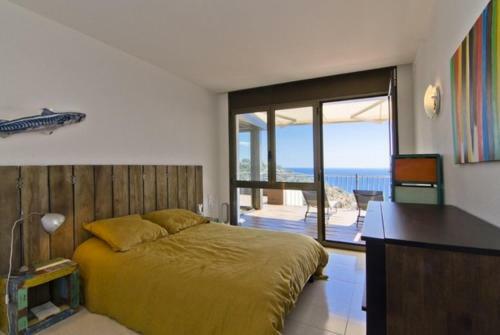 Tossa De Mar Villa Sleeps 6 Air Con