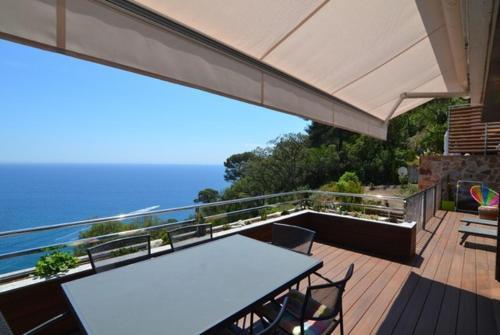 Tossa De Mar Villa Sleeps 6 Air Con