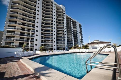 Surfside 606 Apartment