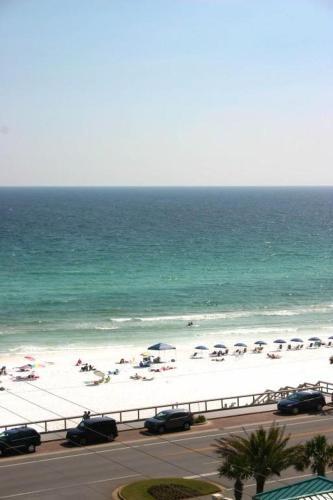 Surfside 606 Apartment