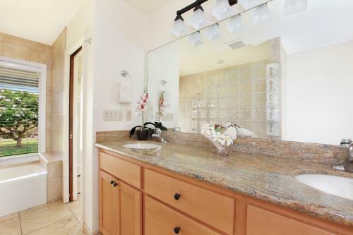 Poipu Manualoha 404 - Oceanview - 2br/2.5ba�