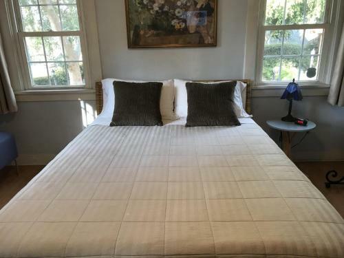 Hostal Sanborn Guest House