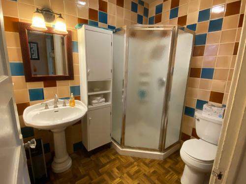 Hostal Sanborn Guest House