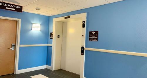 Surestay Plus Hotel By Best Western Niagara Falls East