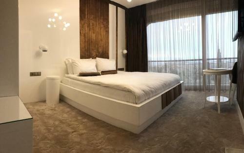 Golden Pearl Boutique Hotel