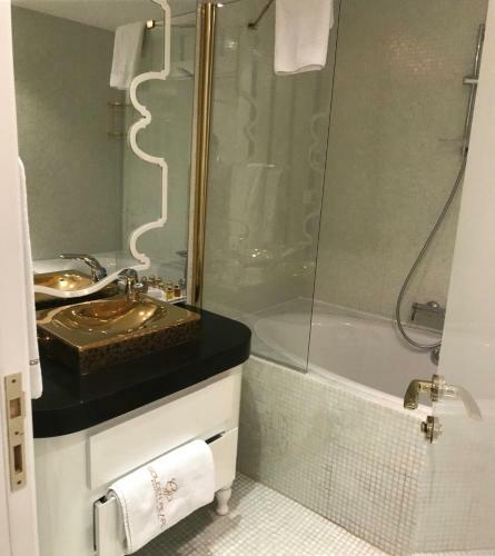 Golden Pearl Boutique Hotel