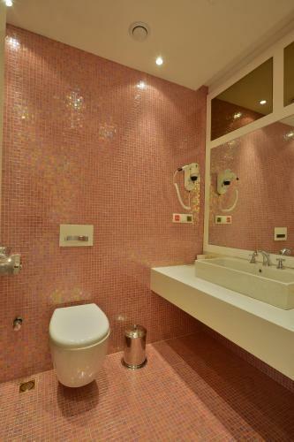 Golden Pearl Boutique Hotel