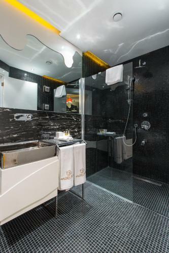 Golden Pearl Boutique Hotel