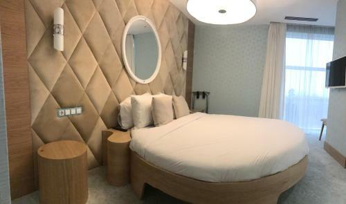 Golden Pearl Boutique Hotel