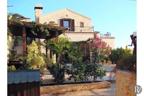 Kalkan Villa Sleeps 8 Pool Air Con Wifi