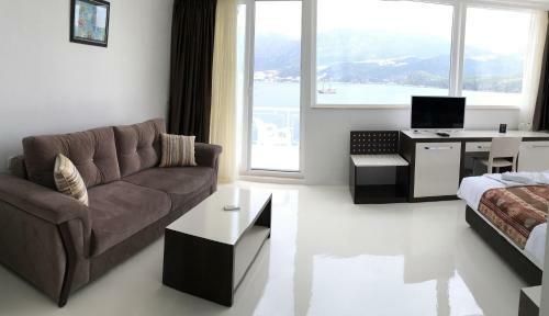 La Moda Beach Hotel
