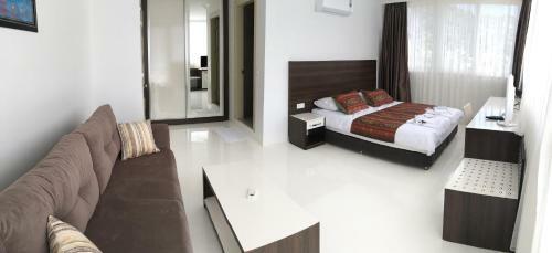 La Moda Beach Hotel