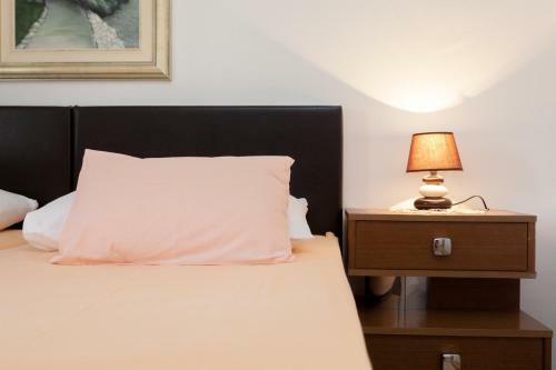 Hostal Studio And Room Lena
