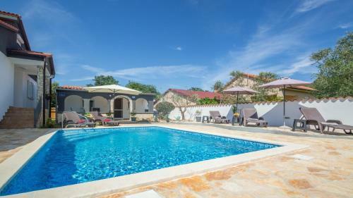 Holiday Home Davor