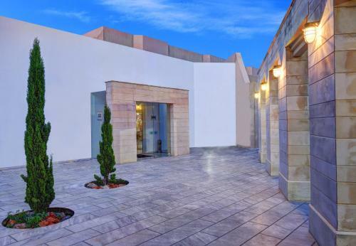 Hotel Santa Marina Beach