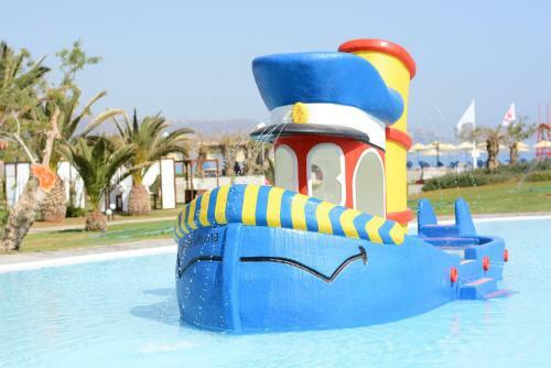 Hotel Santa Marina Beach