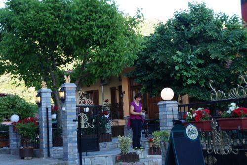 Hostal Guesthouse Papastathis
