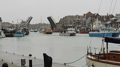 Albergue Bhp Weymouth