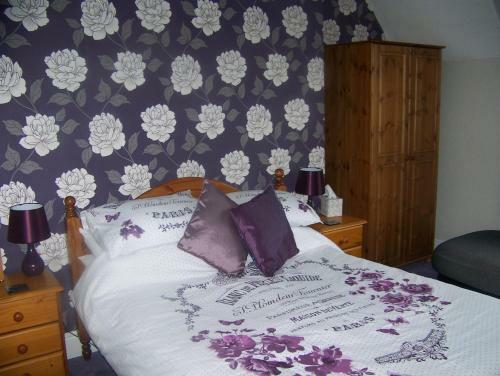 Hostal Monico Guest House