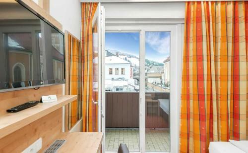 Hotel R�ssl-dependance Neue Post