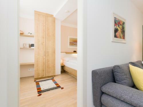 Apartment Oper - Contactless Check In