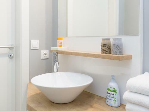 Apartment Oper - Contactless Check In